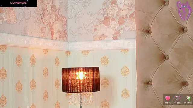 CoraVex online show from 10.07.25