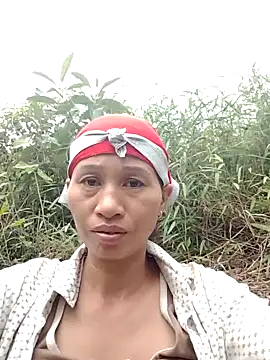 Snapshot of donna-bae chatting on 11.05.25 donna-bae online show from 11.05.25