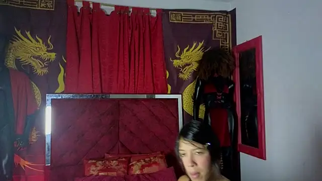 Horny Girl0 online show from 09.19.25