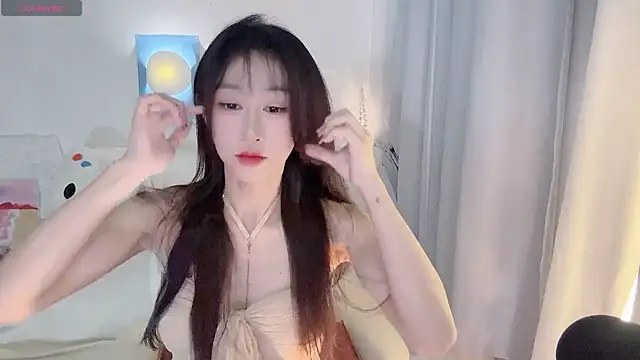 Snapshot of ai-ai-mi chatting on 05.14.26 ai-ai-mi online show from 05.14.26