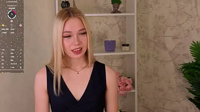 Snapshot of MarniOrdway chatting on 09.26.25 MarniOrdway online show from 09.26.25