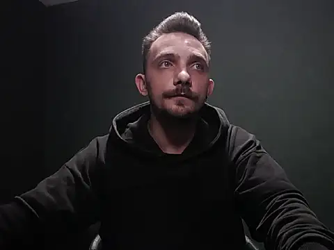 Snapshot of guesswhatbitch chatting on 10.02.25 guesswhatbitch online show from 10.02.25