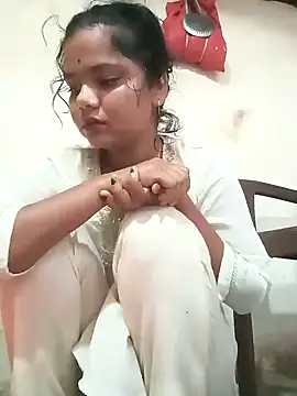 Hot Shredha online show from 11.01.25