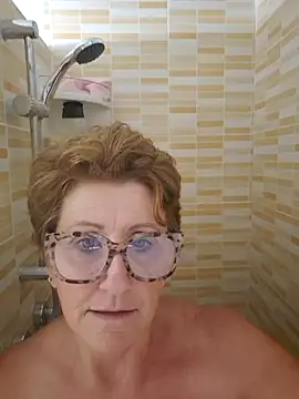 LadyLuxe xx online show from 10.05.25