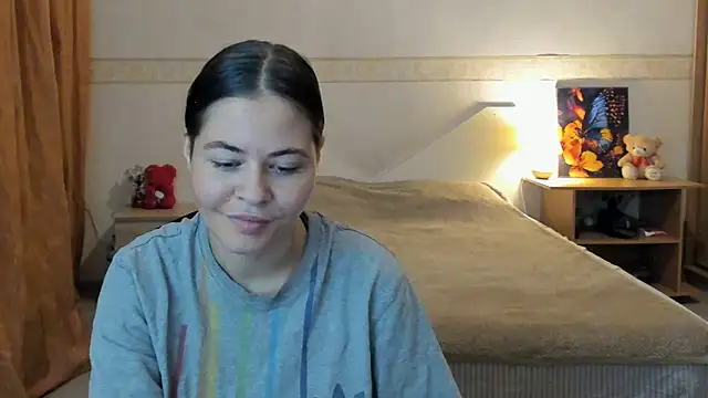 NicoleCollys online show from 09.20.25