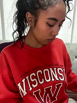 Tatiana 18pink online show from 10.18.25