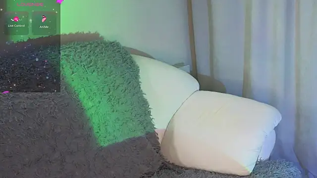 Ange Lus online show from 10.16.25