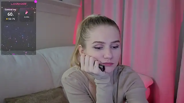 Ange Lus online show from 11.06.25