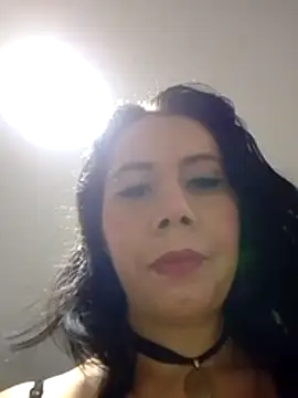 Snapshot of vixen_velvett1 chatting on 10.25.25 vixen velvett1 online show from 10.25.25