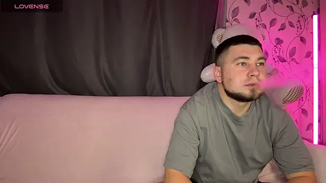 Snapshot of coupleinspire chatting on 11.10.25 coupleinspire online show from 11.10.25