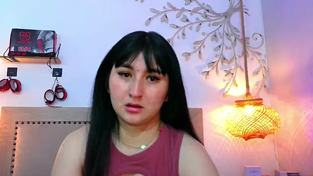 Daphnee-x online show from 12.22.25