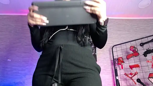 Snapshot of Daphnee-x chatting on 01.17.26 Daphnee-x online show from 01.17.26