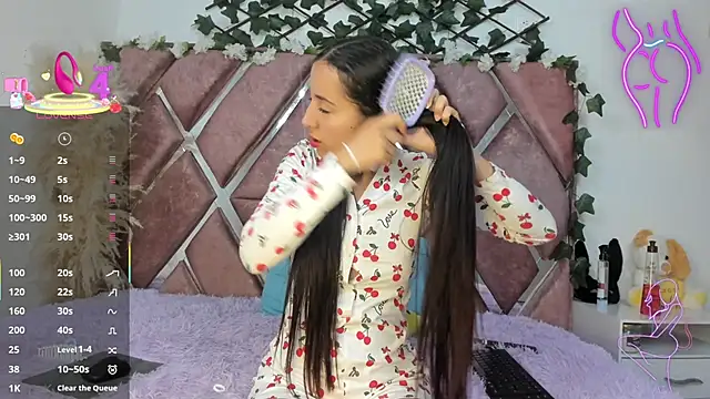 Flufi 740 online show from 09.25.25