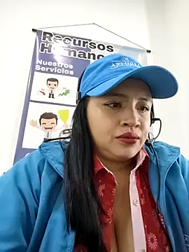 Snapshot of MILA__06 chatting on 10.30.25 MILA 06 online show from 10.30.25