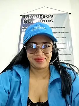 Snapshot of MILA__06 chatting on 11.06.25 MILA 06 online show from 11.06.25