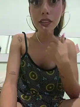 Snapshot of loirinhaaa chatting on 02.01.26 loirinhaaa online show from 02.01.26