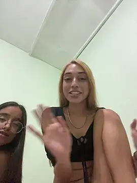 Snapshot of loirinhaaa chatting on 03.01.26 loirinhaaa online show from 03.01.26