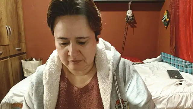 Sasharosee2 online show from 10.30.25