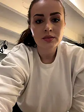 Snapshot of Kristyoff chatting on 10.27.25 Kristyoff online show from 10.27.25