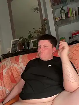 Snapshot of captaine_pioupiou chatting on 10.20.25 captaine pioupiou online show from 10.20.25