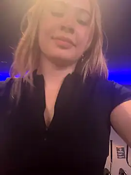 Snapshot of IamCatalina888 chatting on 09.30.25 IamCatalina888 online show from 09.30.25