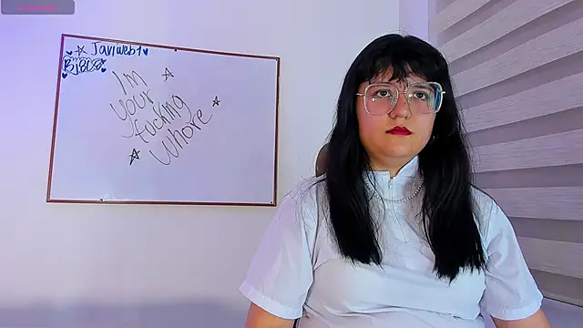 Snapshot of lillit_darkheart_ chatting on 11.01.25 lillit darkheart online show from 11.01.25