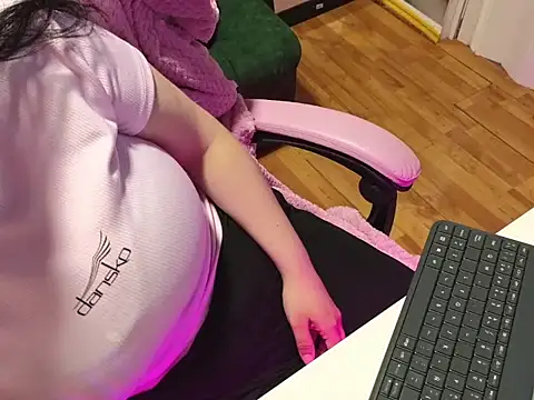 valery cute 18 online show from 01.06.26