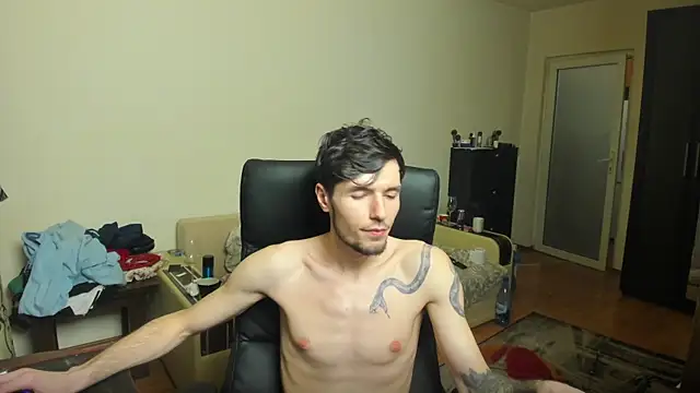 Snapshot of dirty_justin chatting on 11.24.25 dirty justin online show from 11.24.25