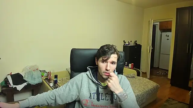 Snapshot of dirty_justin chatting on 11.29.25 dirty justin online show from 11.29.25