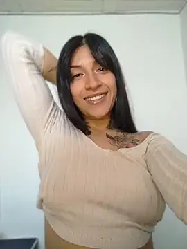 Snapshot of gabii_hardy chatting on 05.27.26 gabii hardy online show from 05.27.26