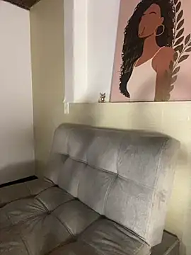 Ssusann Pink online show from 11.12.25