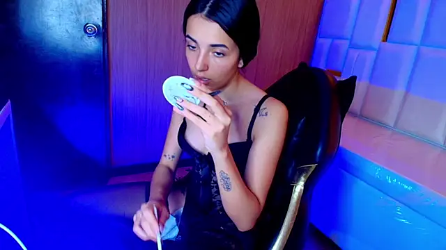 Snapshot of sophiadoll_tf chatting on 11.01.25 sophiadoll tf online show from 11.01.25