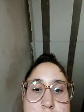 Snapshot of linameii chatting on 09.19.25 linameii online show from 09.19.25