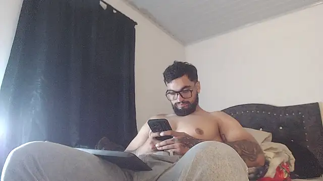 Chrys harris77 online show from 04.17.26