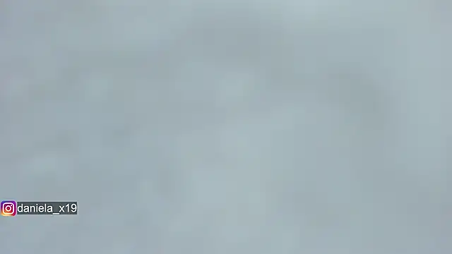 Snapshot of Daniela_x19 chatting on 10.21.25 Daniela x19 online show from 10.21.25