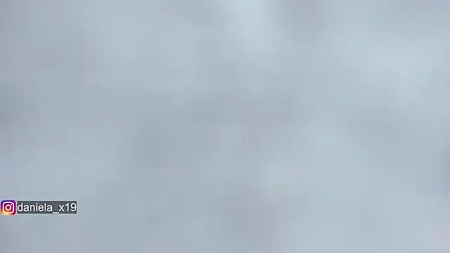 Snapshot of Daniela_x19 chatting on 10.23.25 Daniela x19 online show from 10.23.25