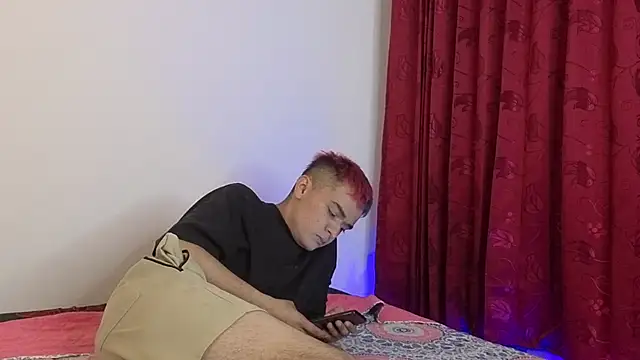 Snapshot of Orion18 chatting on 09.28.25 Orion18 online show from 09.28.25