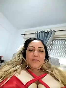 Snapshot of Lunita86 chatting on 11.05.25 Lunita86 online show from 11.05.25