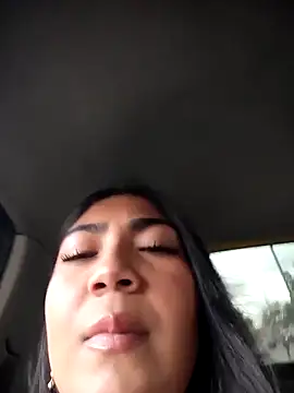 Violettabloom  online show from 10.14.25