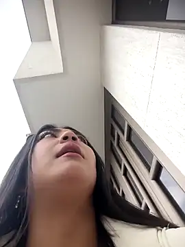 Violettabloom  online show from 10.16.25