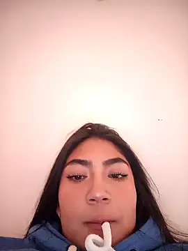 Violettabloom  online show from 10.20.25