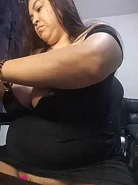 LucyDiamonds1 online show from 02.17.26