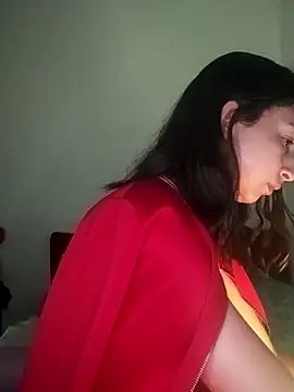 Snapshot of Vale_stone_ chatting on 10.03.25 Vale stone online show from 10.03.25