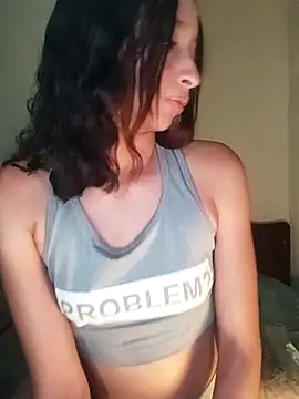 Snapshot of Vale_stone_ chatting on 10.18.25 Vale stone online show from 10.18.25