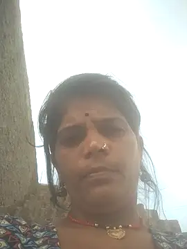 Snapshot of Hott_cutgirl chatting on 10.02.25 Hott cutgirl online show from 10.02.25