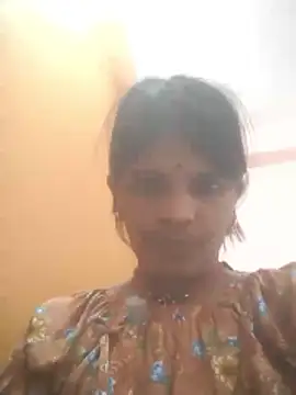 Snapshot of Hott_cutgirl chatting on 10.10.25 Hott cutgirl online show from 10.10.25