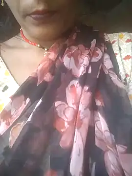 Snapshot of Hott_cutgirl chatting on 10.15.25 Hott cutgirl online show from 10.15.25