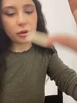 Valerie Ohara online show from 10.04.25