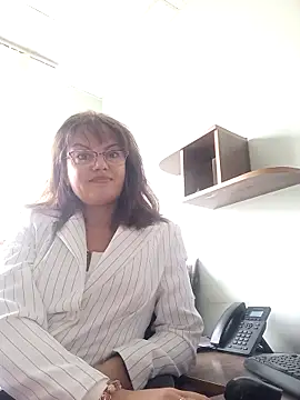 Snapshot of ValeriaLove43211 chatting on 10.28.25 ValeriaLove43211 online show from 10.28.25