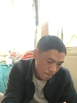 Snapshot of pualldu chatting on 12.14.25 pualldu online show from 12.14.25
